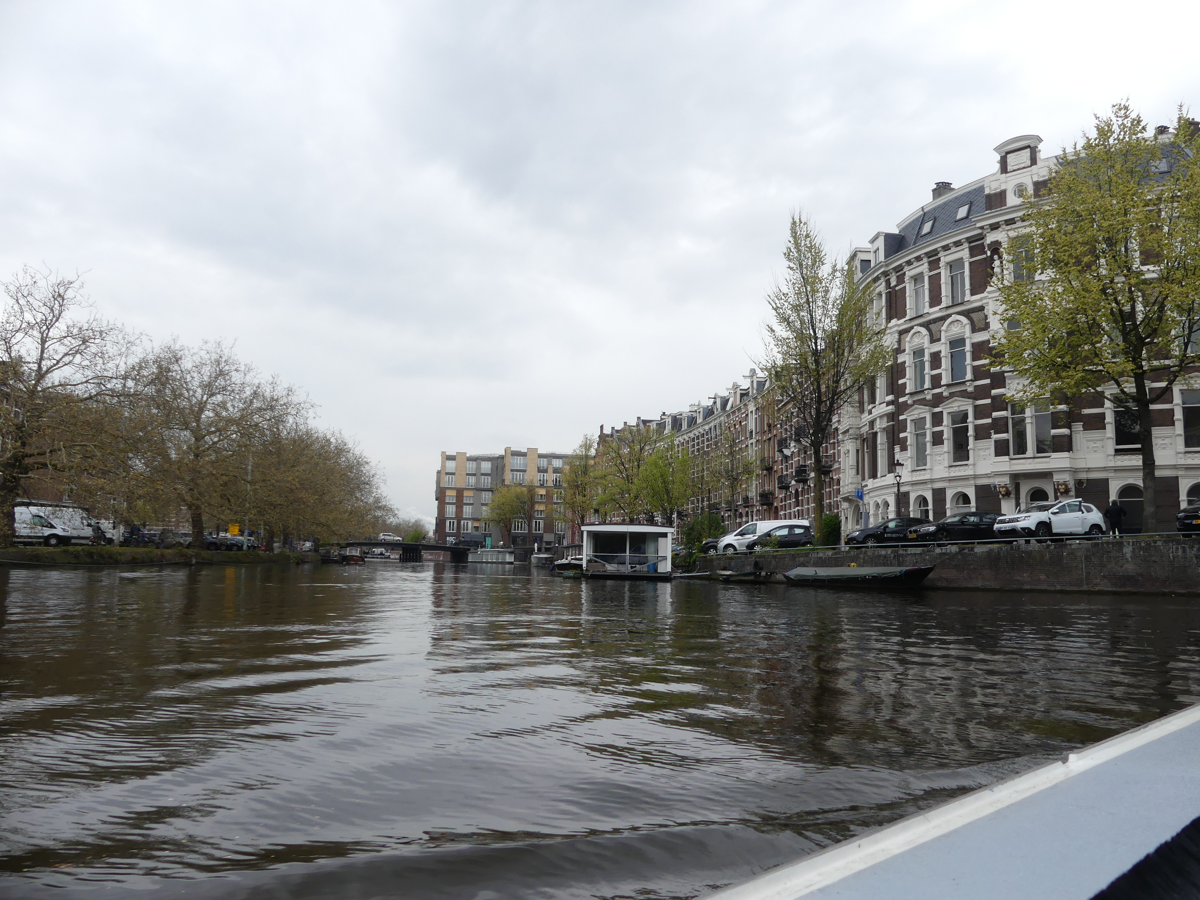 81FDBF3F-7312-4E87-8CCA-4414AFBFDF2E